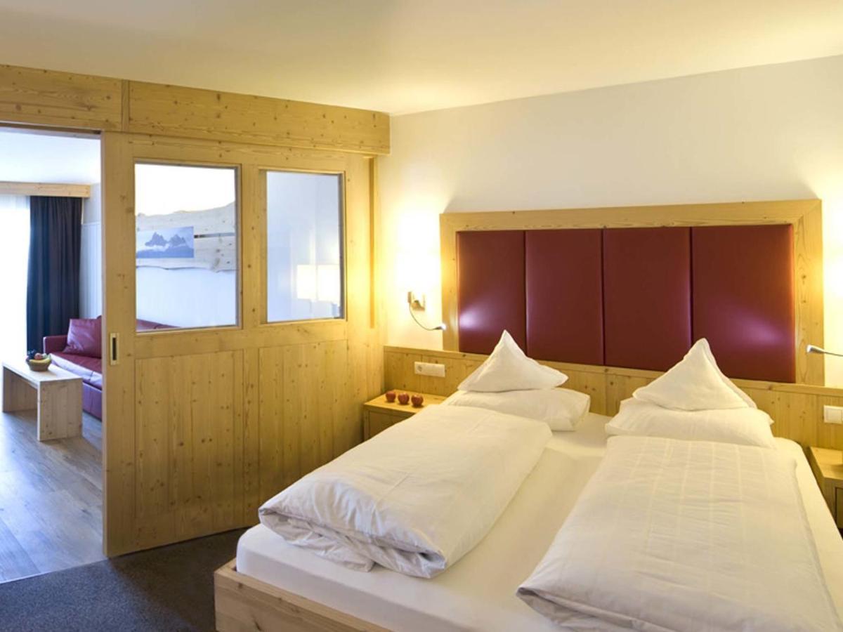 Martina Breakfast Lodge Кастельротто Номер фото