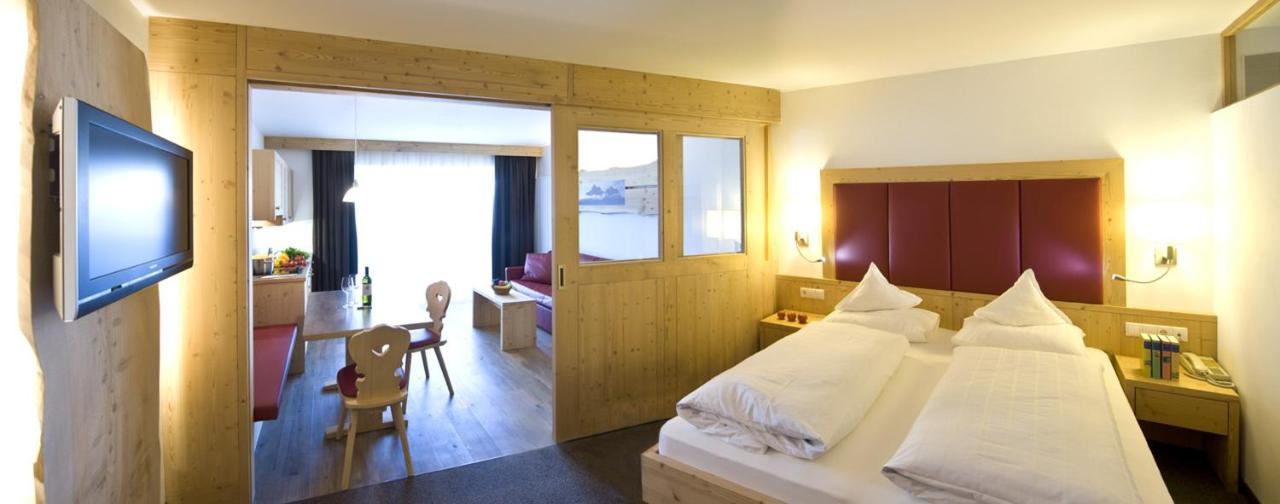 Martina Breakfast Lodge Кастельротто Екстер'єр фото